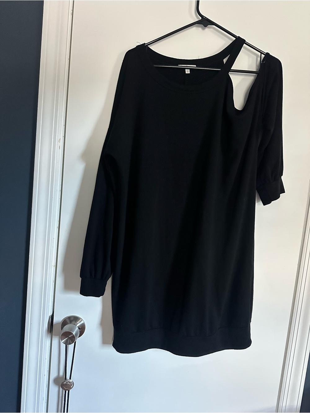 Charolette Russe Women’s Black One-Shoulder Long Sleeve Woman’s Size L
